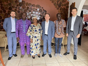 Sur la conférence de presse de l’Ambassadeur de Russie à Cotonou Sur la conférence de presse de l’Ambassadeur de Russie à Cotonou