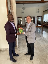 Sur l’entretien entre S.E.M.Igor EVDOKIMOV et le député de l'Assemblée Nationale du Togo
