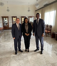 Sur la rencontre avec le Ministre de la Justice et de la Législation du Bénin Sur la rencontre avec le Ministre de la Justice et de la Législation du Bénin