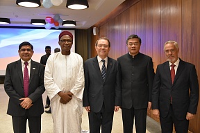 Sur la réception pour le corps diplomatique accrédité à Lomé