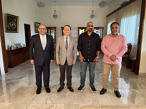 Sur le déjeuner de travail avec un groupe d'ambassadeurs des pays arabes Sur le déjeuner de travail avec un groupe d'ambassadeurs des pays arabes